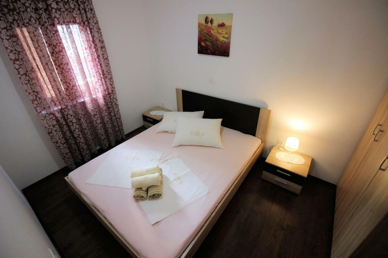 Apartmani Irena Novi Vinodolski Zewnętrze zdjęcie