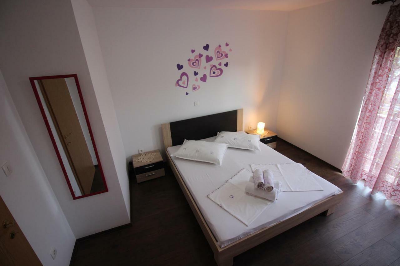 Apartmani Irena Novi Vinodolski Zewnętrze zdjęcie