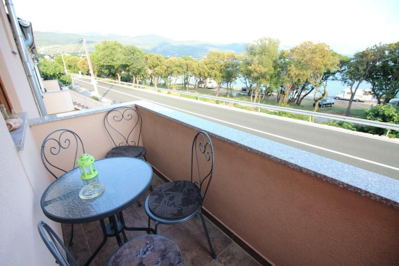 Apartmani Irena Novi Vinodolski Zewnętrze zdjęcie