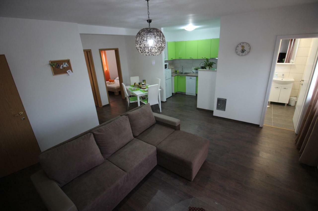 Apartmani Irena Novi Vinodolski Zewnętrze zdjęcie