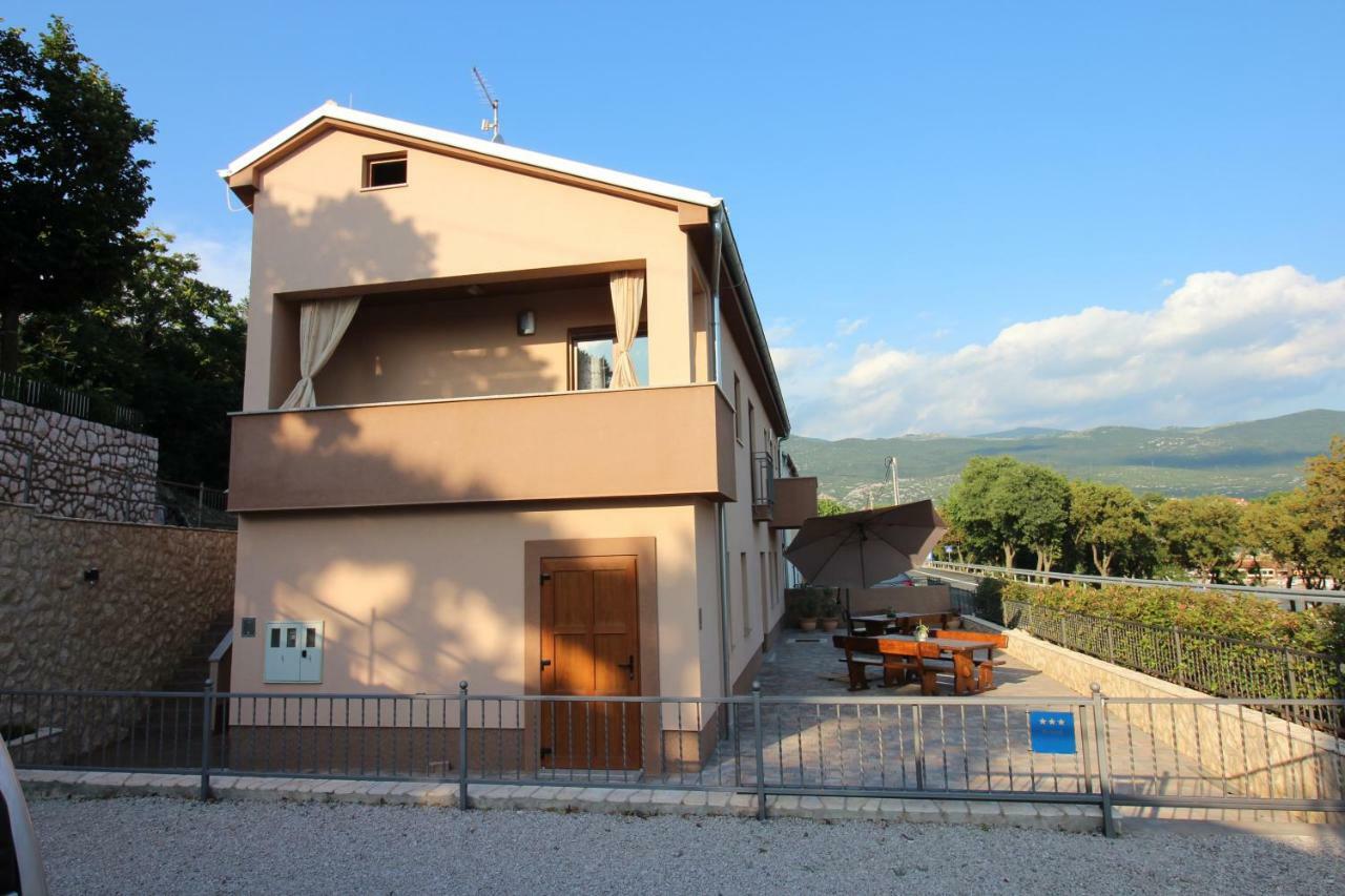 Apartmani Irena Novi Vinodolski Zewnętrze zdjęcie